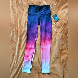 NWT Sol & Mane Gradient Purple and Pink Leggings